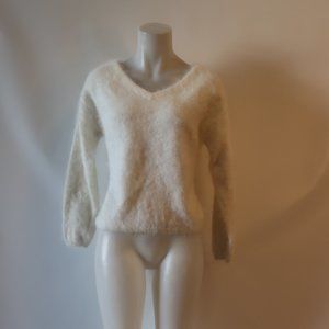 Womens Estnation White V-Neck Fuzzy Sweater S *